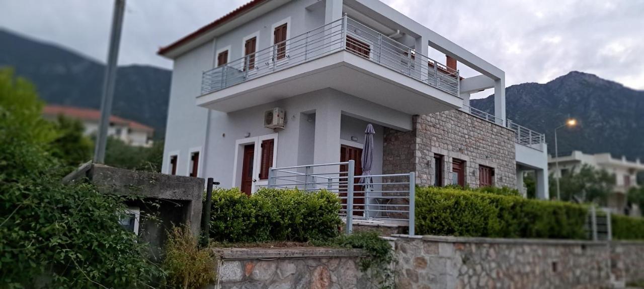 Light Blue Studios 2 Poúlithra المظهر الخارجي الصورة